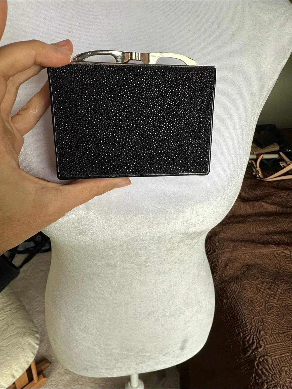 Authentic River Black Stingray Leather Trifold Kiss-Lock Wallet
